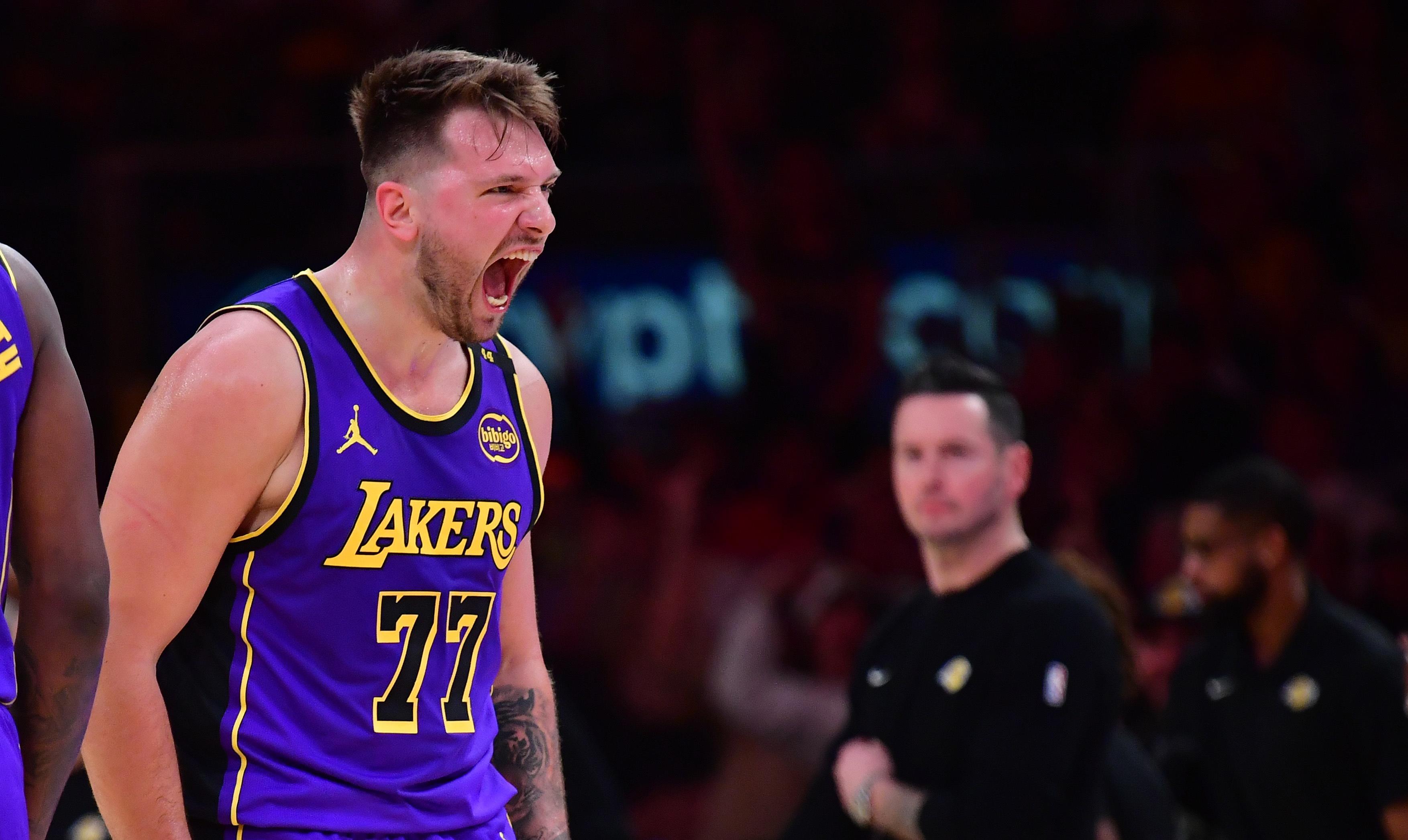 AYX-休斯敦火箭迎NBA总决赛关键赛，今夜强势反弹，质疑声四起，阵容厚度经受考验的简单介绍