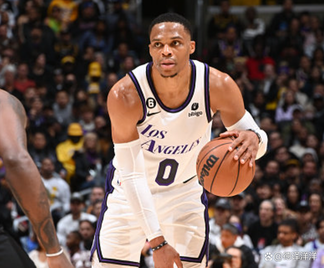 爱游戏-浓眉哥迎来五赛季高光表现，TL球迷沸腾！的简单介绍