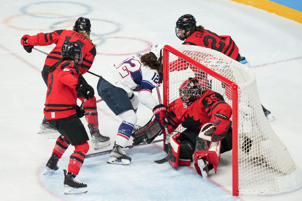 爱游戏体育-穆古鲁扎遭遇五连败，加拿大队教练面临压力！的简单介绍